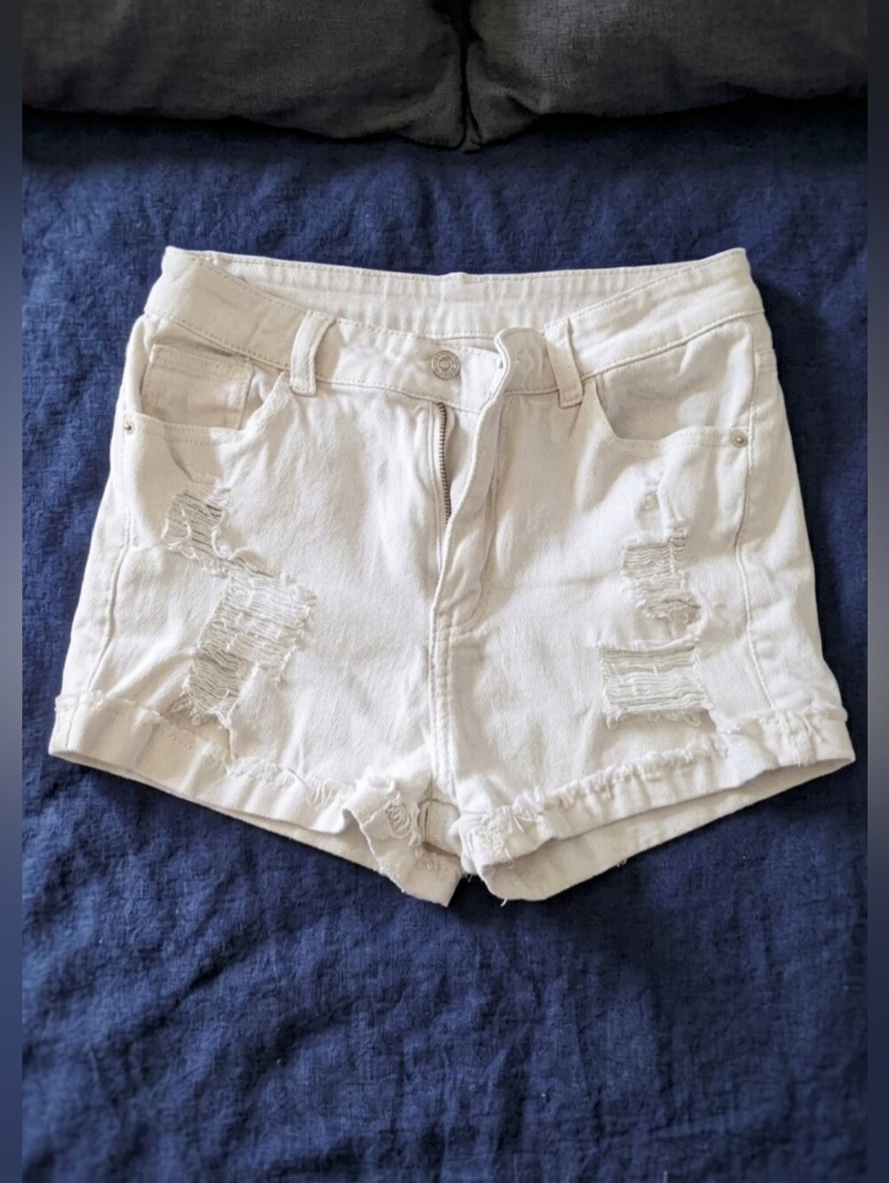 SHEIN Distressed White Jean Shorts (Sz L)
